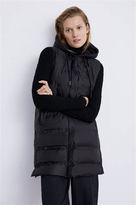 zara women's gilet.